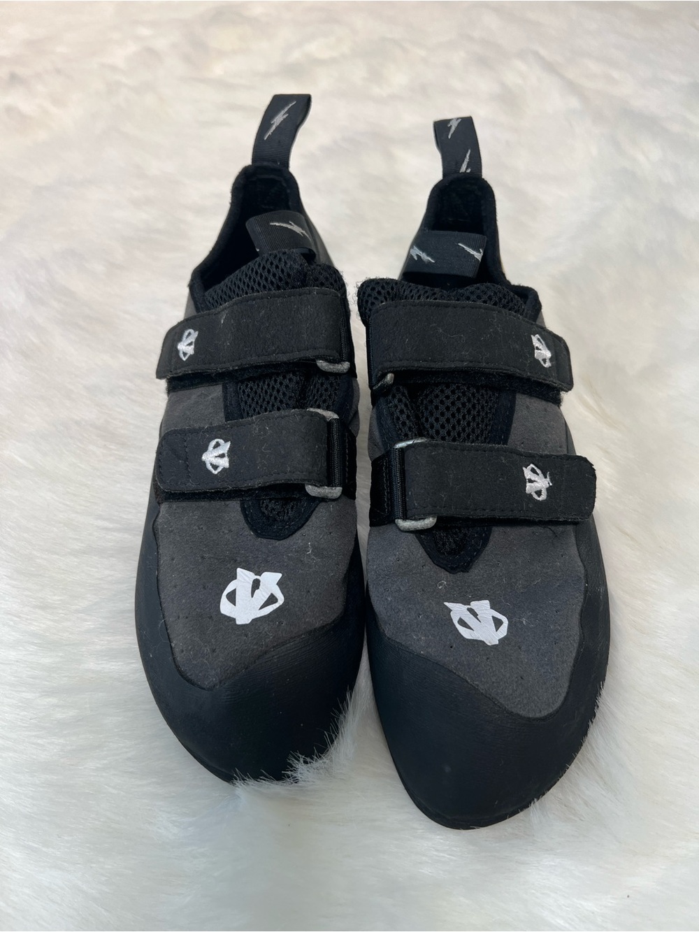 Evolv Kronos Defy Climbing Shoes women size 9.5 Athletic